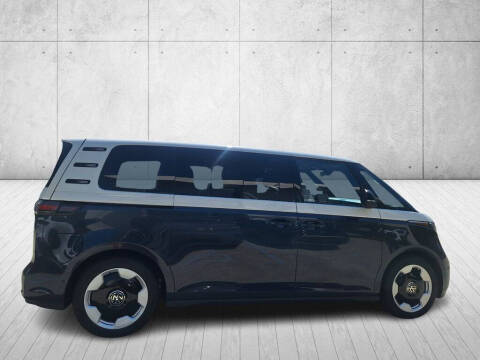 2025 Volkswagen ID. Buzz Pro S Plus 4Motion