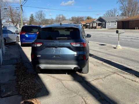 2020 Ford Escape SE