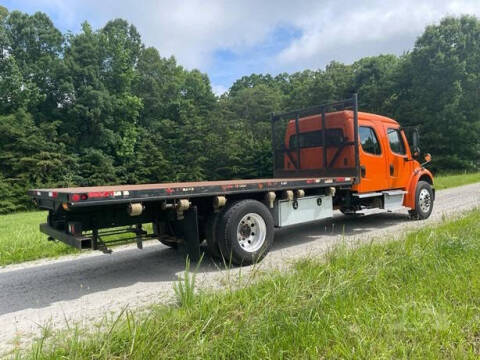 2018 Freightliner Business class M2