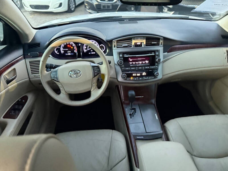 2011 Toyota Avalon Limited