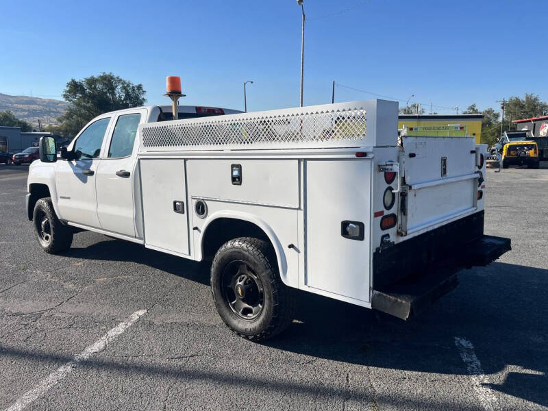 2015 Chevrolet Silverado 2500HD Work Truck photo 4