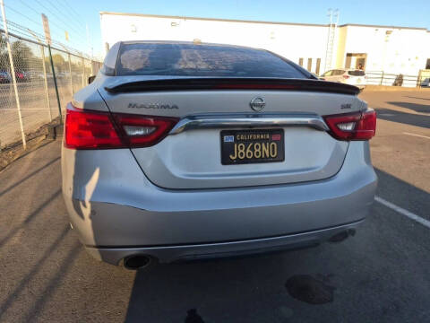 2016 Nissan Maxima