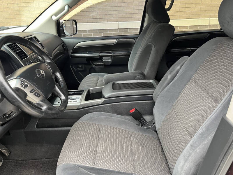 2013 Nissan Armada SV