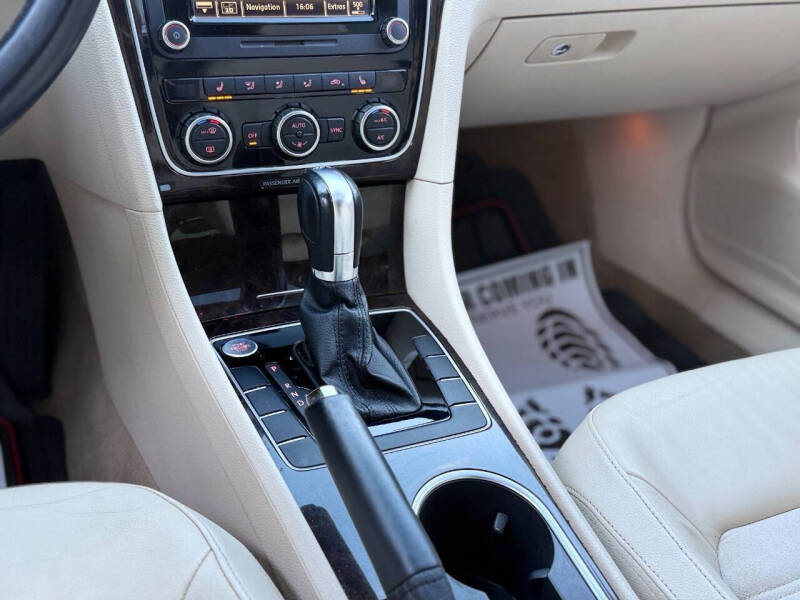 2014 Volkswagen Passat 2.0L TDI SEL Premium