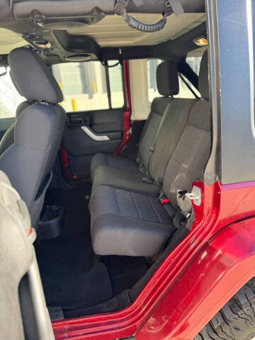 2012 Jeep Wrangler Unlimited Sahara