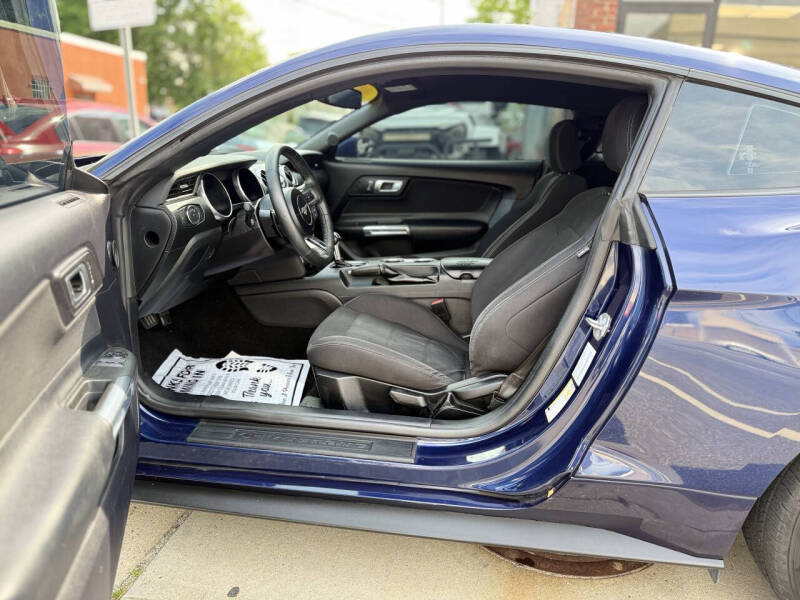 2019 Ford Mustang EcoBoost