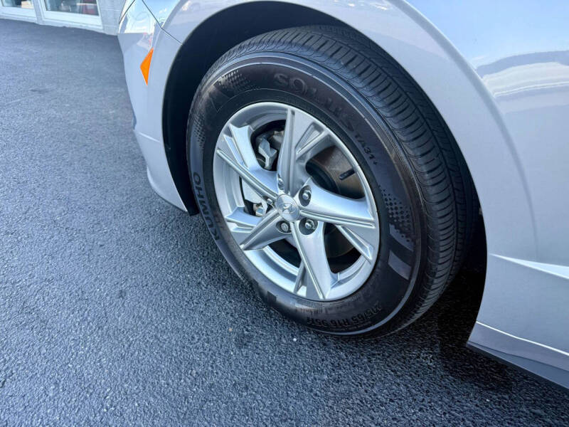 2023 Hyundai Sonata SE