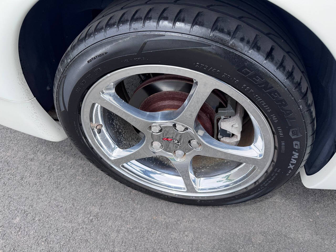 2001 Chevrolet Corvette 24