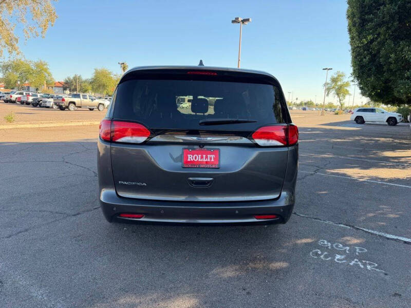 2019 Chrysler Pacifica LX