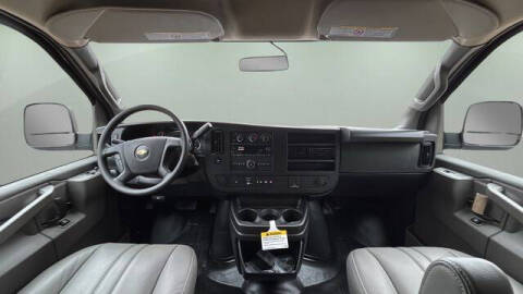 2025 Chevrolet Express 2500