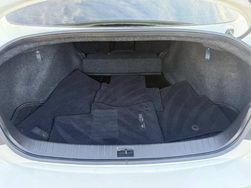 2024 Infiniti Q50 Sensory