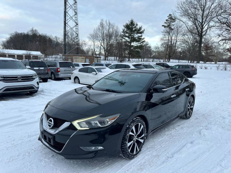 2017 Nissan Maxima Platinum's photo