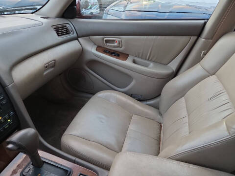 1999 Lexus ES 300