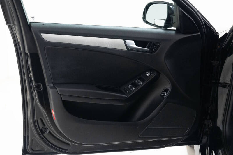 2016 Audi A4 2.0T quattro Premium