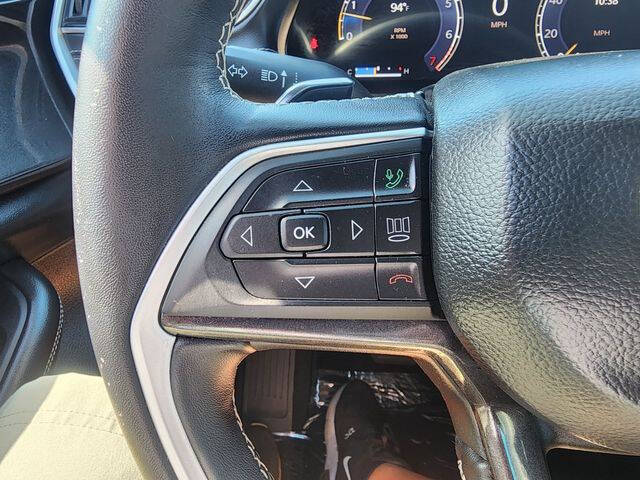 2022 Jeep Grand Cherokee L Laredo