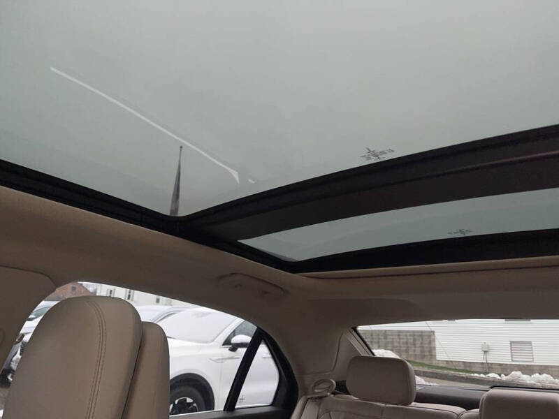 2017 Lincoln Continental Reserve