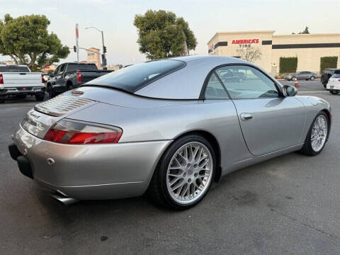 2000 Porsche 911 Carrera