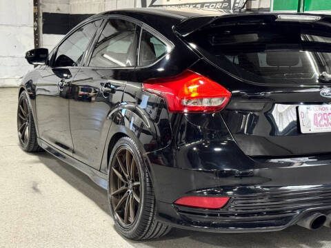 2018 Ford Focus ST