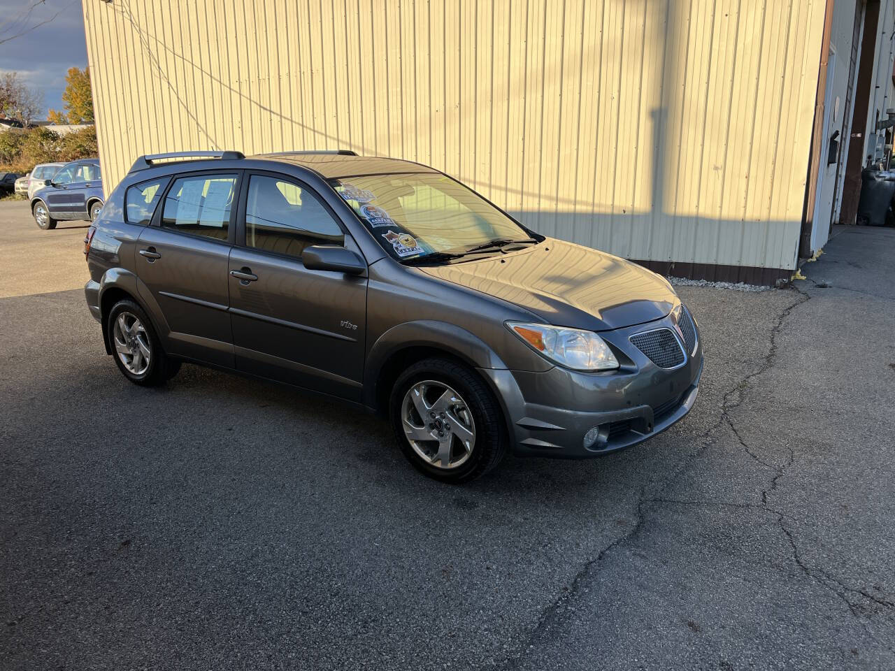 2005 Pontiac Vibe for sale at BNM AUTO GROUP in GIRARD, OH