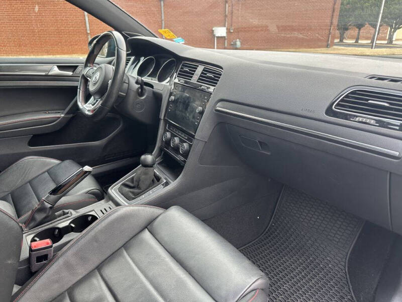 2018 Volkswagen Golf GTI S