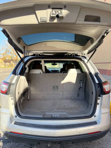 2017 Chevrolet Traverse LT