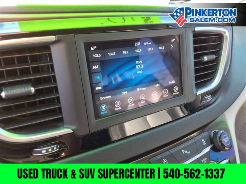 2020 Chrysler Pacifica Touring L