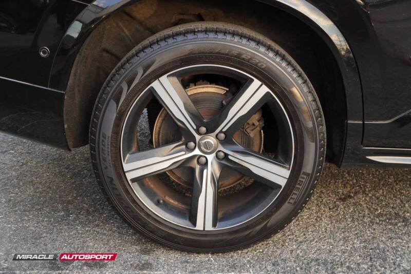 2019 Volvo XC90 T6 R-Design