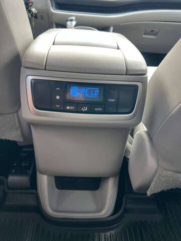 2017 Toyota Highlander LE Plus