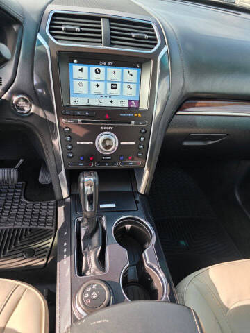2017 Ford Explorer Platinum