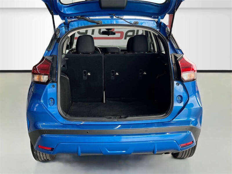 2024 Nissan Kicks SV