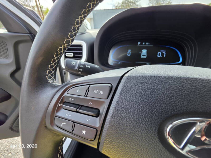 2024 Hyundai Venue SEL