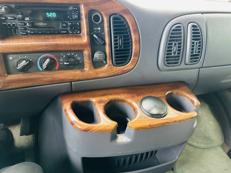 2000 Dodge Ram Van 1500