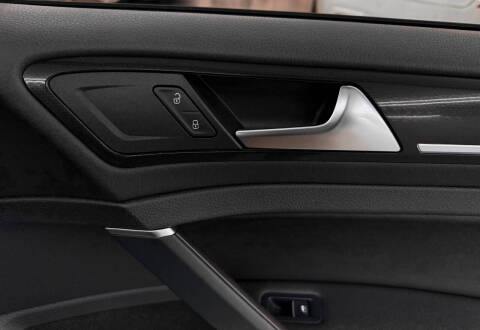 2018 Volkswagen Golf R 4Motion