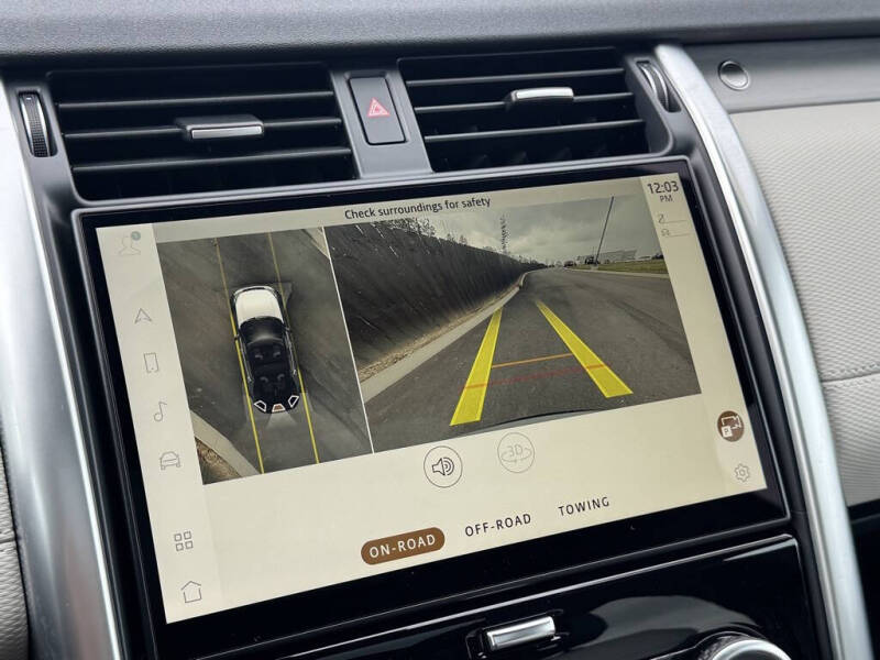 2023 Land Rover Discovery P300 S R-Dynamic