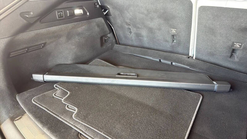 2023 Cadillac LYRIQ Luxury