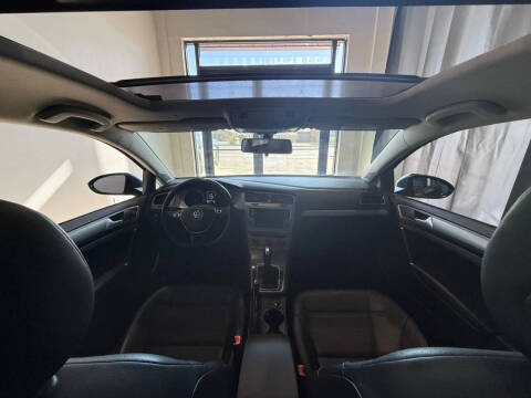 2016 Volkswagen Golf