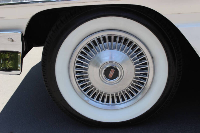 1961 Oldsmobile Starfire