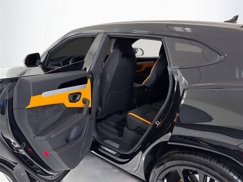 2024 Lamborghini Urus S