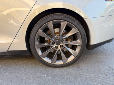 2013 Tesla Model S Performance