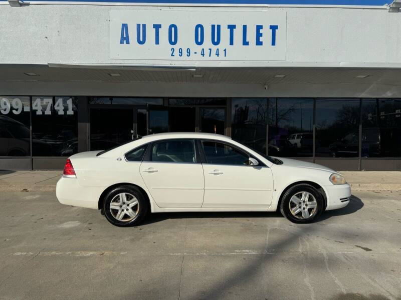 2008 Chevrolet Impala for sale at Auto Outlet in Des Moines IA