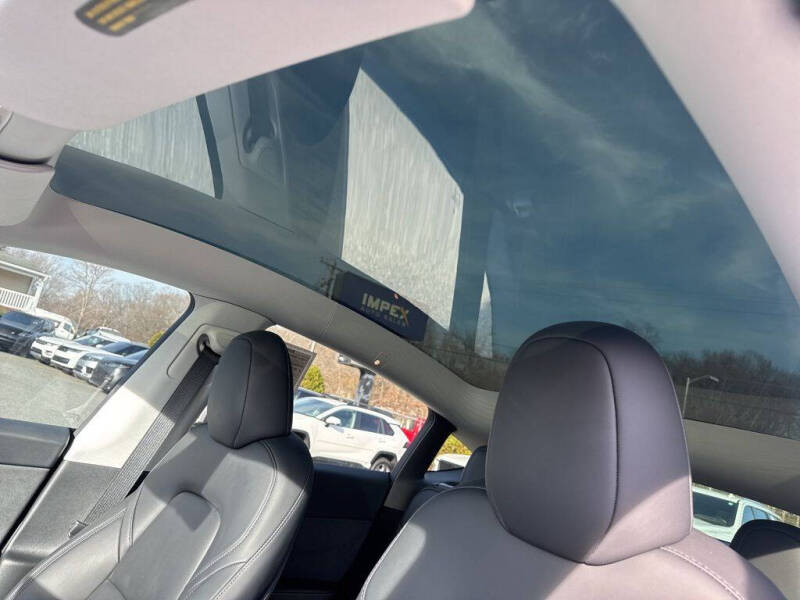 2025 Tesla Model Y Performance