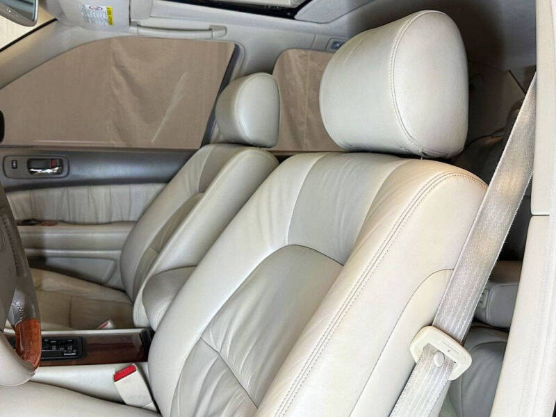 1999 Lexus LS 400