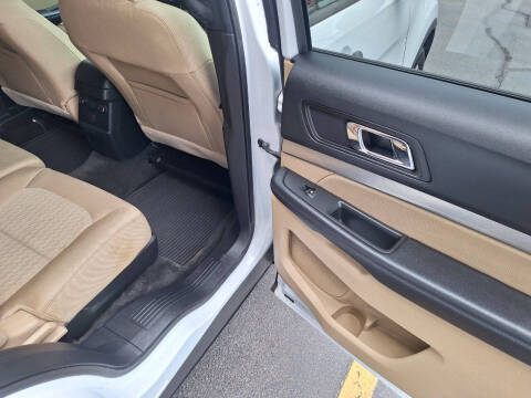 2016 Ford Explorer