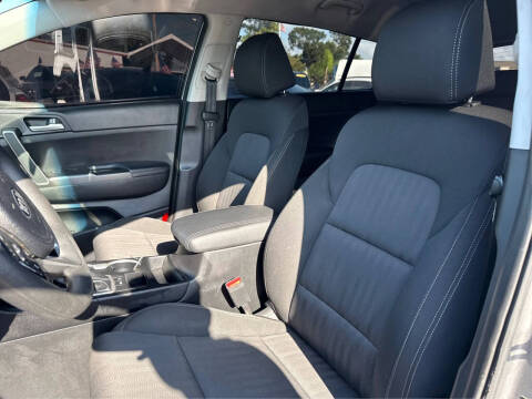 2022 Kia Sportage LX