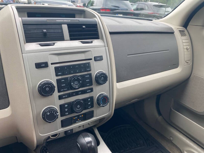 2009 Ford Escape XLT