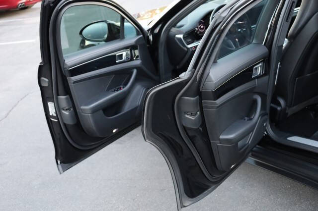 2019 Porsche Panamera