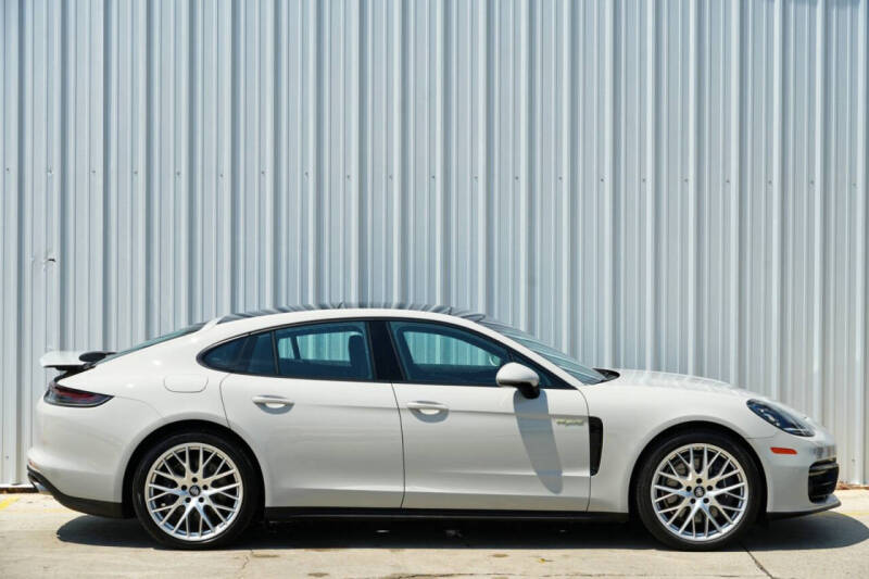 2023 Porsche Panamera 4 E-Hybrid