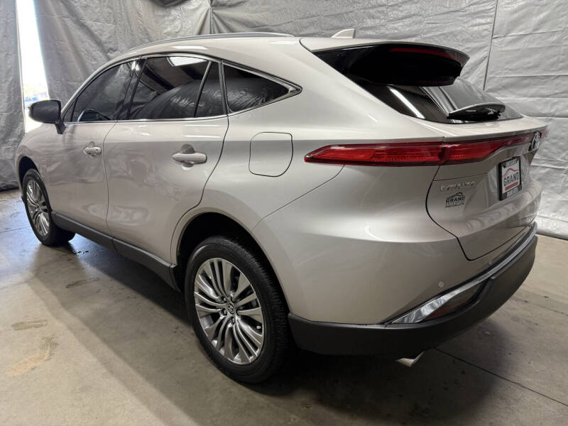 2024 Toyota Venza XLE