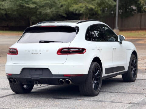 2017 Porsche Macan Turbo
