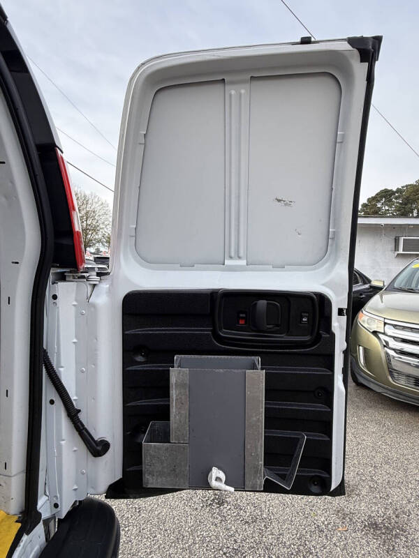 2021 Chevrolet Express 2500